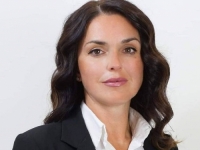 SNIMLJENO OD RIJEČI DO RIJEČI: U Goraždu napadnuta kandidatkinja za izbore sa liste BH Demokrata, dobila udarce u glavu (UZNEMIRUJUĆI SNIMAK)