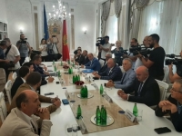 POLITIČKE IGRE U CRNOJ GORI: Kasni sastanak lidera stare većine, čekaju dolazak Dritana Abazovića