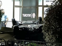 HITNA POMOĆ I VATROGASCI NA TERENU: Auto probio ogradu na Poljudu i pao s velike visine, ima povrijeđenih