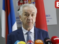 ŠAROVIĆU ZA ULAZAK U PREDSJEDNIŠTVO BiH 2002. BILO DOVOLJNO 180.212 GLASOVA: Ivaniću prije četiri godine nije bilo dovoljno ni 292.065 glasova da pobijedi...
