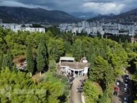 TUGA U HERCEGOVINI: Sahranjena tragično preminula porodica Krstić, žrtve utrkivanja i nesavjesne vožnje