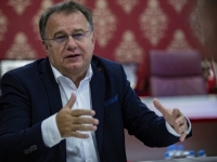 NIKŠIĆU NIJE JASNO: 'Vlast nam priča o borbi protiv korupcije, a premijer im pola radnog vremena...'