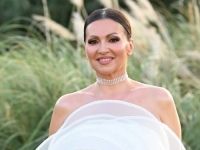 PUN POGODAK: Nina Badrić osvanula kao plavuša i oduševila mnoge fanove (FOTO)