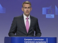 I EU NE MOŽE DA VJERUJE U ODLUKU VUČIĆA I NJEGOVE LGBT PREMIJERKE: 'Prije tri godine su podnijeli zahtjev da Beograd bude domaćin EuroPridea'