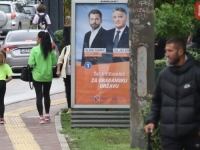 PROPISANE I KAZNE: Inspekcija KS pozvala političke subjekte na zakonito plakatiranje tokom predizborne kampanje