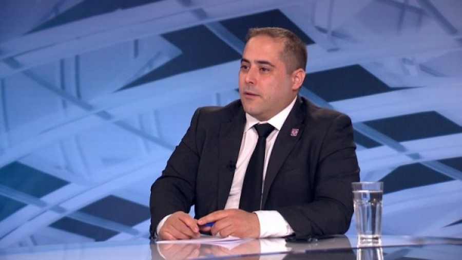 SRPSKI DESNI AR OTI AO U RUSIJU PA POKAZAO SAV RASKO SVOG IDIOTIZMA 