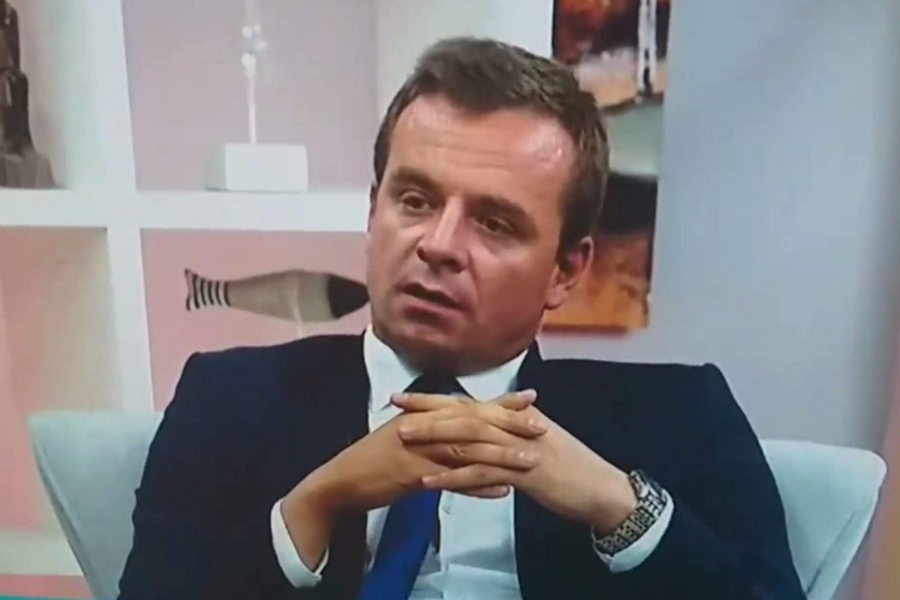 HAOS U STUDIJU NA RUBU TUČE: Poznati advokat u TV emisiji 'bocnuo' Vučića i  navukao bijes drugih gostiju na sebe (VIDEO) | Slobodna Bosna
