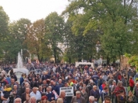 HILJADE LJUDI NA ULICAMA: Oglasio se MUP RS-a o protestima u Banjoj Luci i presretanju autobusa