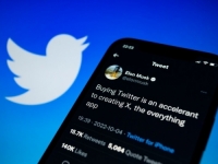 SAGA O PREUZIMANJU: Elon Musk se još jednom predomislio oko Twittera