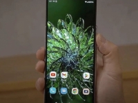 NA IZVLAČENJE: Motorola predstavila koncept telefona s neobičnim ekranom