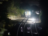 UŽAS KOD PIROTA: Voz pregazio grupu migranata, ima poginulih