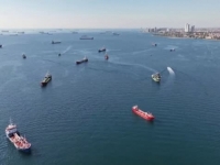 RAT UŽIVO: Objavljena nova snimka masovnog napada dronovima na rusku Crnomorsku flotu (VIDEO)