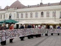 JOŠ JEDAN 11. U TUZLI: Majke Srebrenice poručile da će se okupljati sve dok ne pronađu i posljednju koščicu žrtava genocida