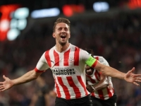 UZBUDLJIVO U EVROPSKOJ LIGI: PSV nanio Arsenalu prvi poraz, Betis pomogao Romi (VIDEO)