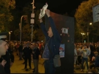 DRAGAN BURSAĆ: 'Jedan Čovjek na Trgu Krajine u Banjaluci! Davor Dragičević sam, a njih 30 hiljada...'