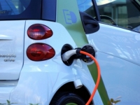 POŽURUJU NAS: Šta bi se desilo kada bi svi prešli na električne automobile?