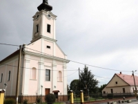 UPUĆEN NA 'DUHOVNO SABIRANJE': Župnik razriješen dužnosti zbog neprimjerenog dopisivanja s mještankama