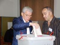 ŠEFIK DŽAFEROVIĆ GLASAO U ZENICI: 'Tačno je da sam bio kandidat na svim izborima...'