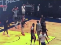 PROCURIO SNIMAK TUČNJAVE NA TRENINGU: Zvijezda NBA prvaka brutalno nokautirala suigrača (VIDEO)