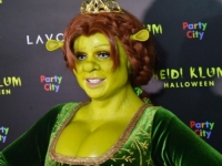 SPREMNA ZA HALLOWEEN: Nevjerovatne maske Heidi Klum od 2003. do danas (FOTO)