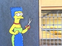 VIRALNI TRENUTAK: Marge Simpson odrezala kosu u znak solidarnosti sa ženama Irana (FOTO)