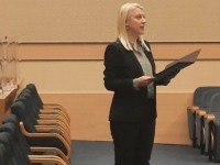 DA SE (ODMAH) RAZUMIJEMO: Poslanica SDS-a položila zakletvu, pa zatražila 'bijeli hljeb'