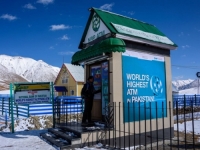 RADI NA SUNCE I VJETAR: Dramatična vožnja do najvišeg bankomata na svijetu