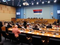 BURNO U BANJOJ LUCI: Narodna skupština Republikе Srpskе о prijedlogu....
