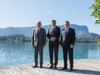 I JESTE NJEGOVA IDEJA: Pahor pozdravio odluku EK za BiH; Riječ je o inicijativi koju je...