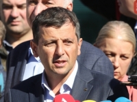 VUKANOVIĆ OTKRIO PREPISKU SNSD-ovaca: Dajmo sve da ovo izguramo zbog našeg predsjednika