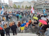 PROTEST NA TRGU REPUBLIKE U BEOGRADU: 'Putine dalje ruke od Ukrajine'