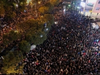 GRAĐANI PORUČILI DA NEĆE PRIHVATITI REZULTATE IZBORA: Dodikova žandarmerija bila spremna za razbijanje demonstranata (VIDEO)