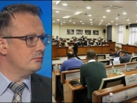 SANEL KAJAN OTKRIO DETALJE SJEDNICE GRADSKOG VIJEĆA GRADA MOSTARA: Ko je spriječio usvajanje odluke kojom bi se iz javnih ustanova izbacila obilježja tzv. Herceg-Bosne, križevi, raspela...!?