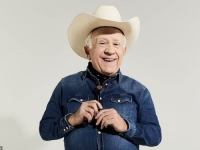 ODLAZAK ČUVENOG KOMIČARA: Leslie Jordan (67) umro nakon što je automobilom udario u zid