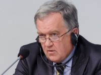 ZLATKO DIZDAREVIĆ O SCHMIDTOVIM ODLUKAMA: 'Ustavno šminkanje raspada'