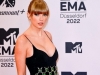 DAME U PROZIRNOM: Taylor Swift u hrabrom izdanju prošetala crvenim tepihom (FOTO)