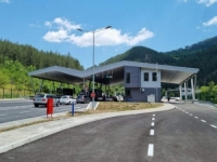 SA PET PAKETA MARIHUANE: Državljanin BiH uhapšen na graničnom prelazu sa Srbijom