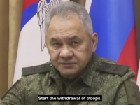 POGLEDAJTE TRENUTAK NAJVEĆEG RUSKOG PONIŽENJA DO SADA: Ruski general pokorno sluša naredbu ministra Šojgua o povlačenju trupa iz Hersona! (VIDEO)