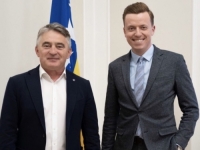 SRDAČAN SUSRET U SARAJEVU: Ahmetović se sastao sa Željkom Komšićem