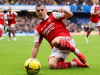 ARSENAL KRUPNIM KORACIMA IDE KA TITULI: Na Stamford Bridgeu pao je Chelsea (VIDEO)