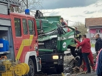 POTVRĐENO ZA 'SB': U Bihaću drvo palo na kabinu kamiona i usmrtilo mladog vozača