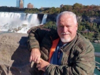 KAKO JE DJED MRAZ POSTAO SERIJSKI UBICA: Dijelove tijela homoseksualaca skrivao je u teglama s biljkama...