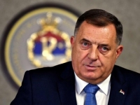JEL OVO DODIK DIJELI TELEKOM OPERATERE NA MUSLIMANSKE, PRAVOSLAVNE I KATOLIČKE: Predsjednik RS kritikovao BHT nazivajući ga muslimanskom televizijom jer...