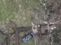KAD IH UGLEDAJU NASTAJE PANIKA: Pogledajte kako Ukrajinci običnim 'kućim' dronovima uništavaju ruske okupatore (VIDEO)