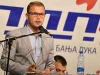 PDP, KASNO JE: Loše na svim nivoima...