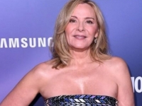 ZVIJEZDA SERIJE SEX I GRAD: Kim Cattrall zasjala na crvenom tepihu, stigla je u pratnji 16 godina mlađeg partnera...