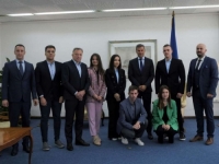 PODRŠKA MLADIM TALENTIMA: Novalić i Zukić razgovarali sa članovima Robotičke reprezentacije BiH