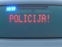POLICIJSKI PRESRETAČ ZAUSTAVIO JUREĆI BMW: Mladić na autoputu vozio 252,8 kilometara na sat, oglasila se policija...