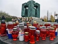 NAJTEŽI DAN U POVIJESTI: Vukovar se prisjeća herojskog otpora agresorima, još uvijek se traga za više od 380 nestalih...