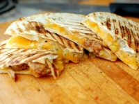 TAJ DIVNI QUESADILLAS: Brzo i ukusno
